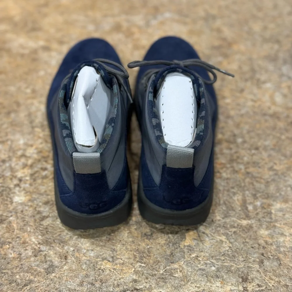 New Boys Ugg K Canoe Boots